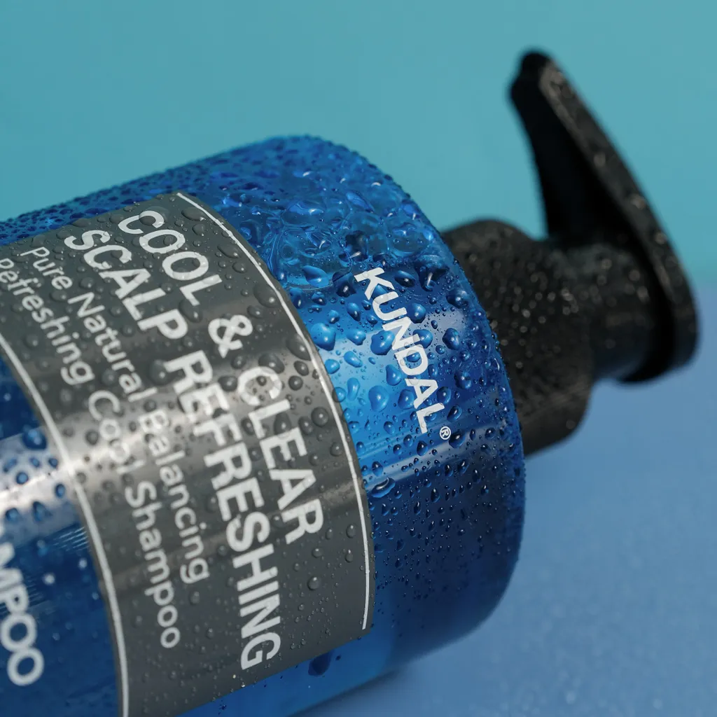 Cool And Clear Refreshing Scalp Shampoo (500ml)